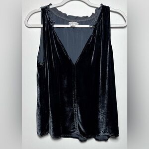 Velvet by Graham and Spencer NWT Prima Velvet Sleeveless Blouse